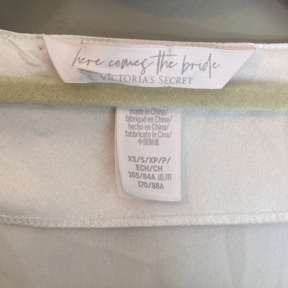 Victoria Secret BRIDE Robe - Picture 5 of 6